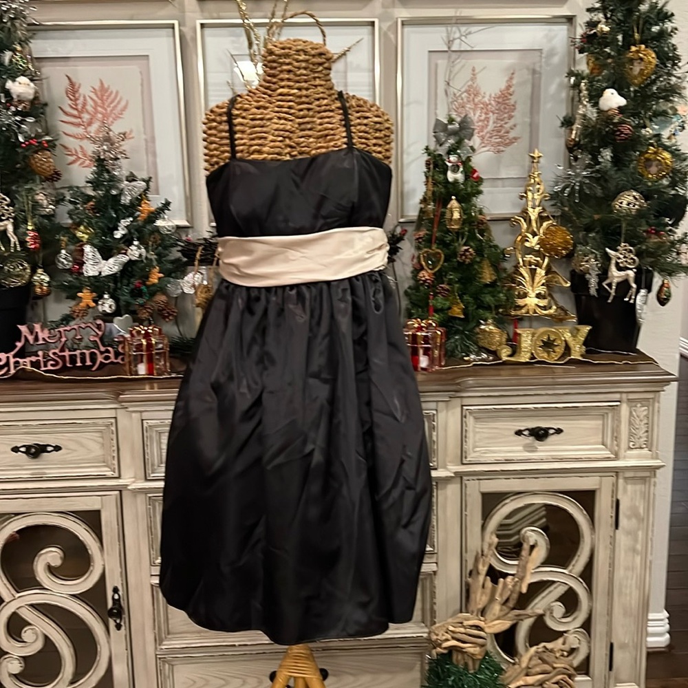 Black and cream colour party dress size 10